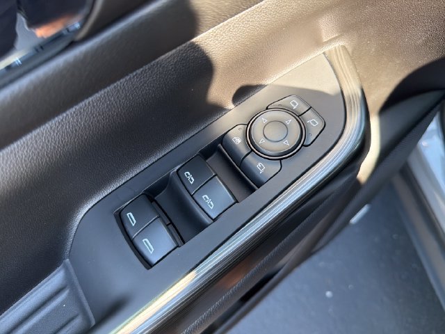 2023 GMC Acadia SLT - Photo 11