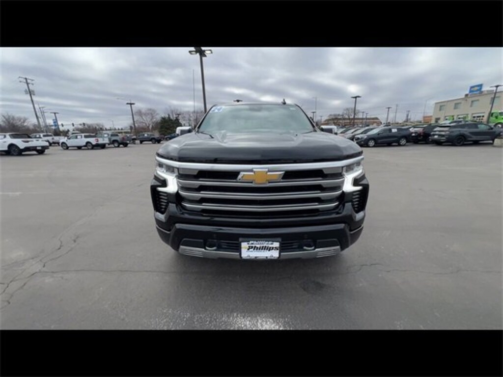 Used 2024 Chevrolet Silverado 1500 High Country Truck