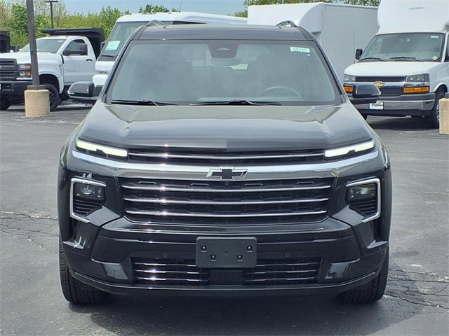 2025 Chevrolet Traverse High Country photo 2
