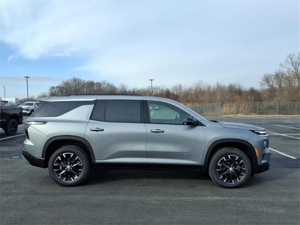 New 2026 Chevrolet Traverse LT SUV