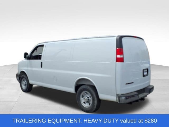 2025 Chevrolet Express Cargo Work Van - Photo 7