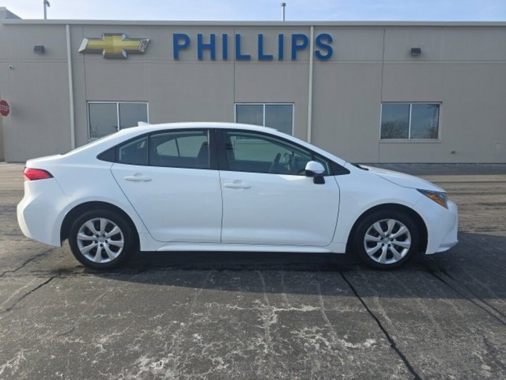 Used 2024 Toyota Corolla LE