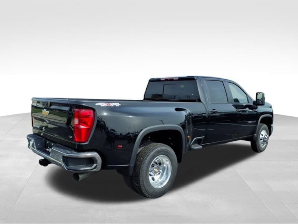 New 2026 Chevrolet Silverado 3500 HD LT DRW Truck