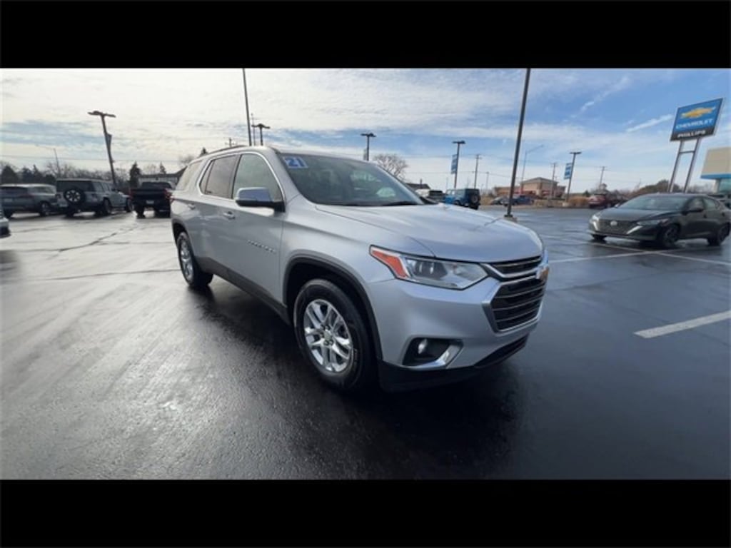 Used 2021 Chevrolet Traverse LT Cloth SUV