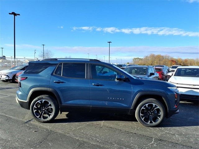 2026 Chevrolet Equinox LT photo 2