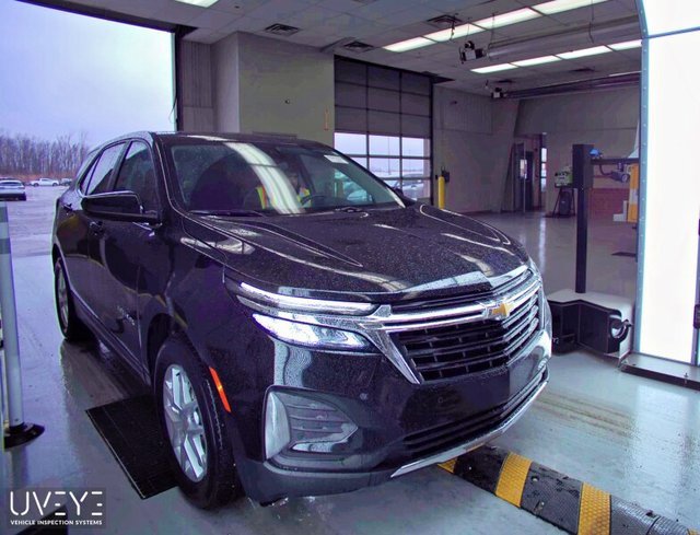 2024 Chevrolet Equinox LT photo 3