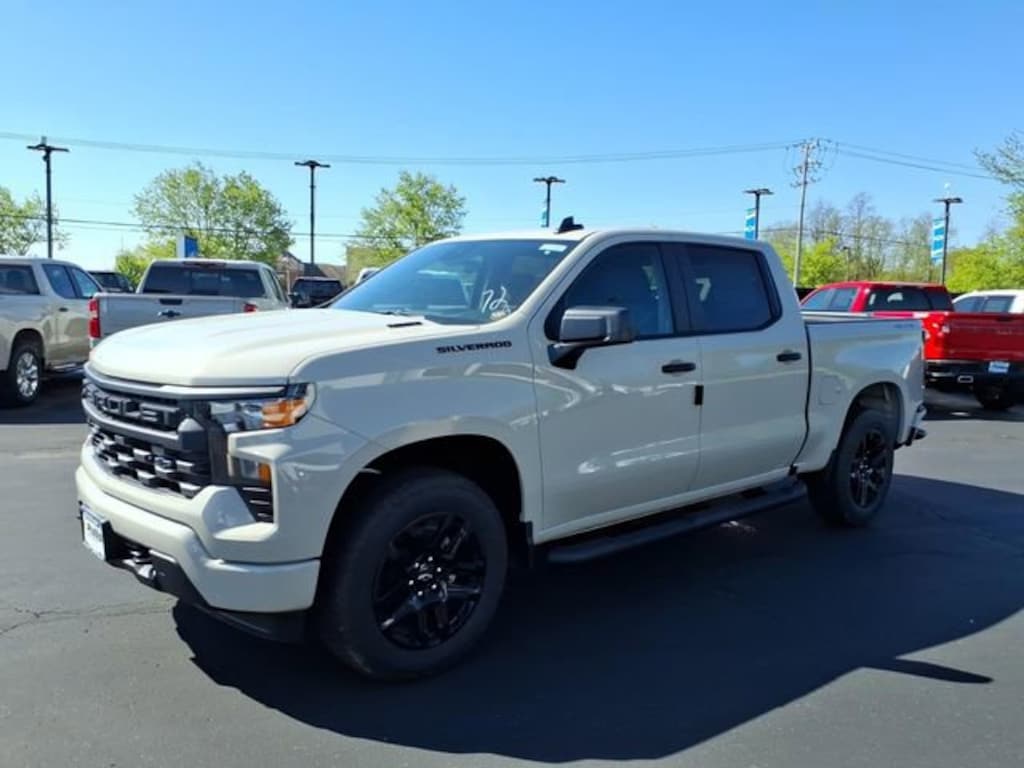 New 2026 Chevrolet Silverado 1500 Custom Truck