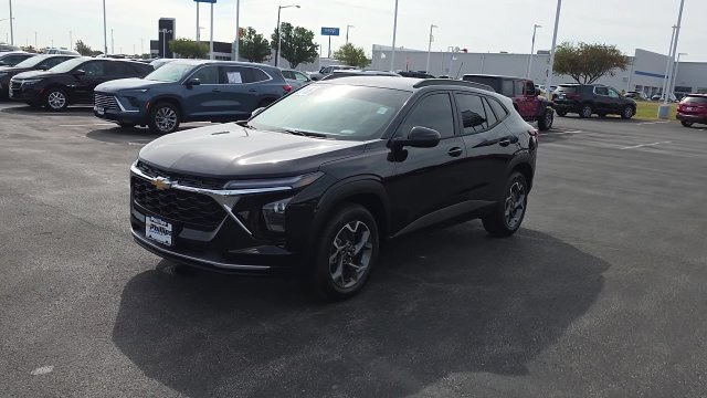 Used 2026 Chevrolet Trax LT SUV