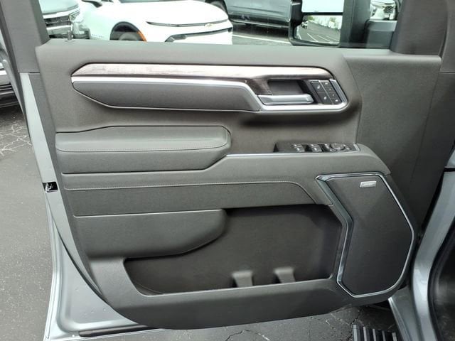 2026 Chevrolet Silverado 2500 HD LTZ - Photo 12