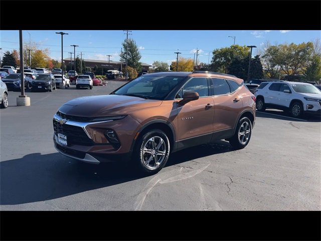 2023 Chevrolet Blazer 2LT photo 3