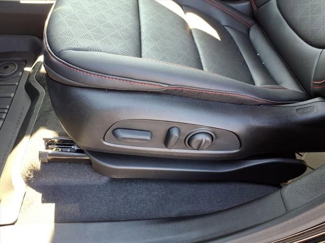 2027 Chevrolet Bolt RS - Photo 7