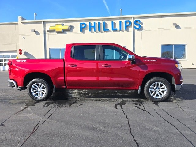 2022 Chevrolet Silverado 1500 LT photo 4