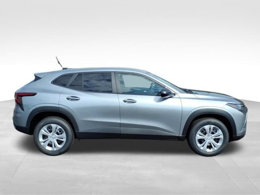 New 2026 Chevrolet Trax LS SUV