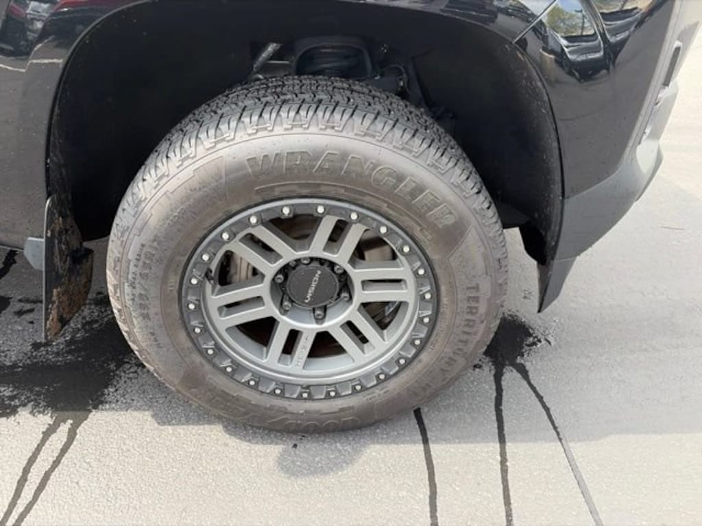 Used 2024 Chevrolet Colorado WT Truck Crew Cab