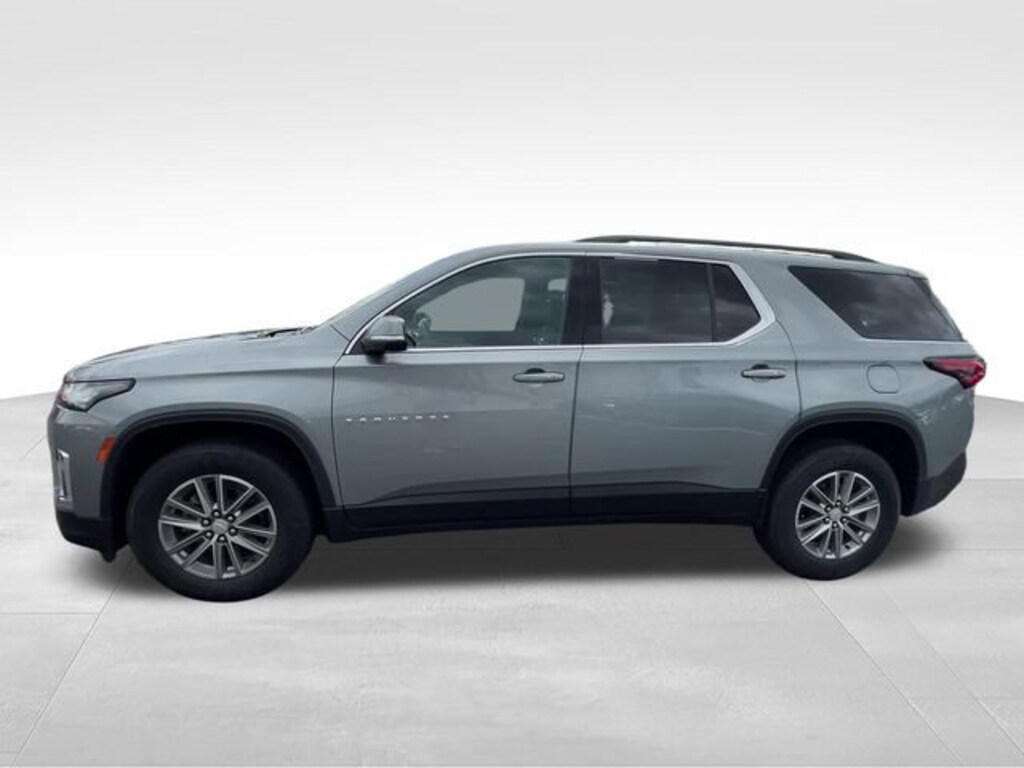 Used 2023 Chevrolet Traverse LT Cloth SUV