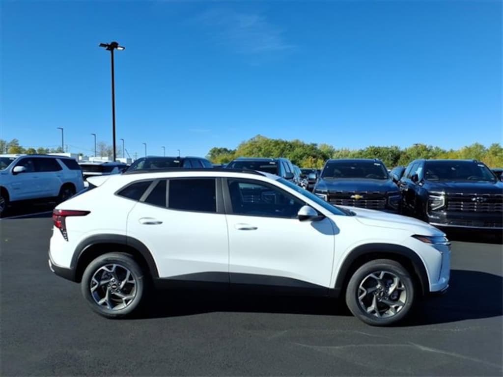 New 2026 Chevrolet Trax LT SUV