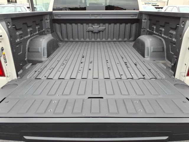 2026 Chevrolet Silverado 1500 ZR2 - Photo 10