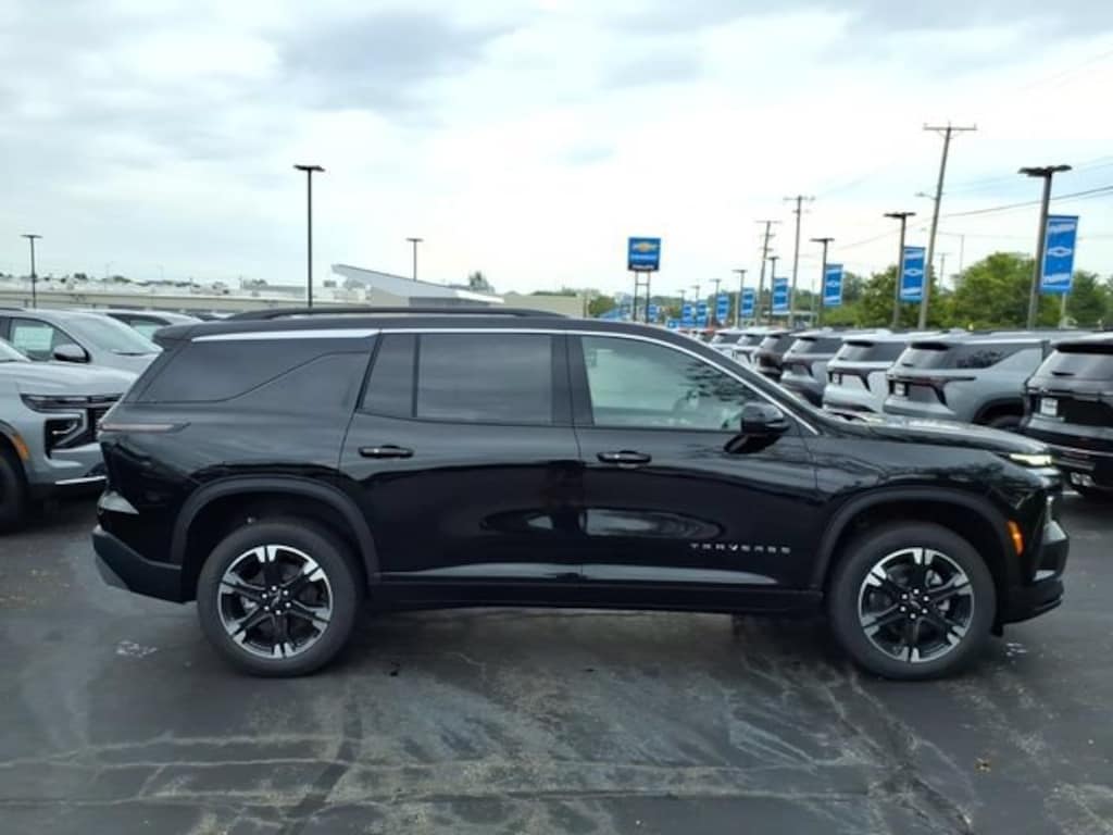 New 2027 Chevrolet Traverse LT SUV