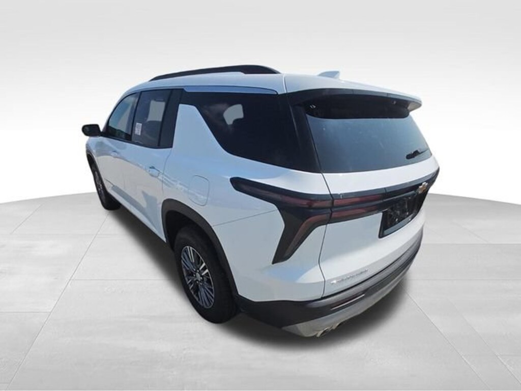Used 2026 Chevrolet Traverse LT SUV