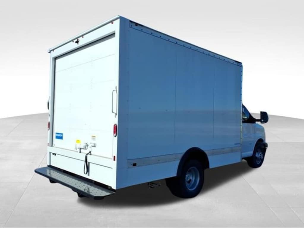 New 2025 Chevrolet Express Cutaway 3500 1WT Cutaway Van