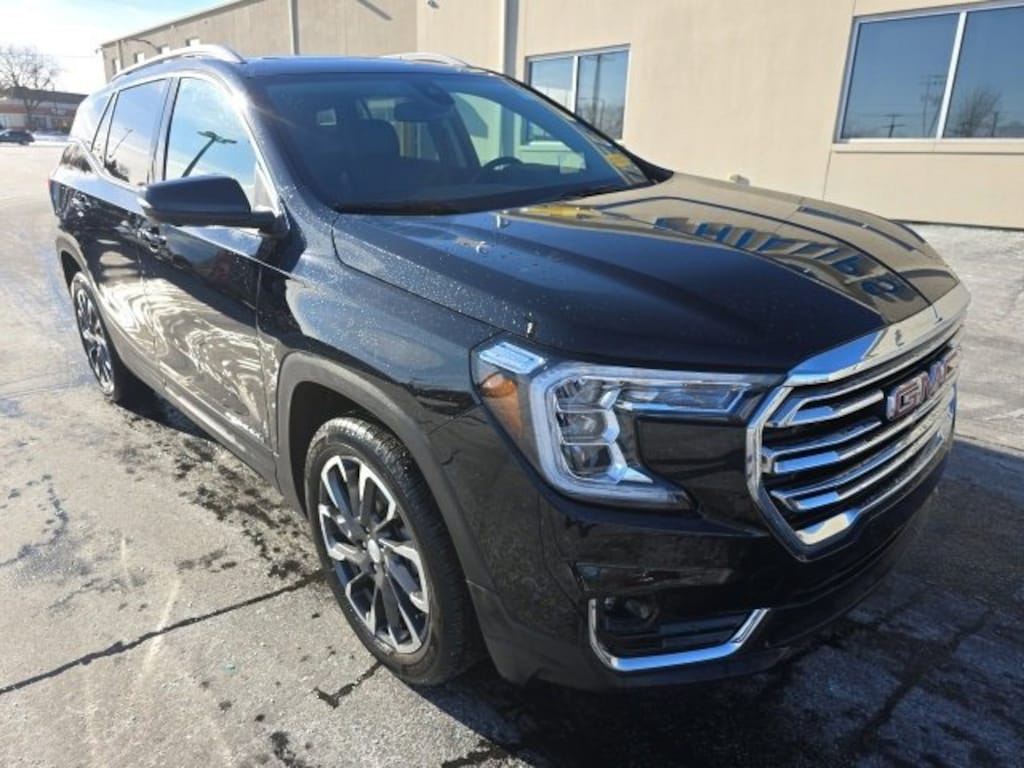 Used 2023 GMC Terrain SLT SUV