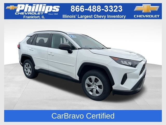 2021 Toyota RAV4 LE AWD's photo