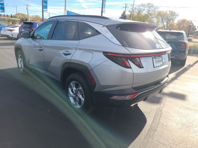 2022 Hyundai Tucson SEL photo 2