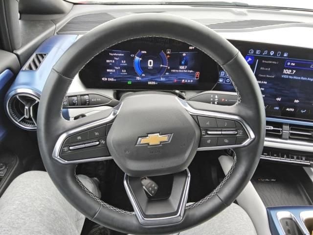 2025 Chevrolet Equinox EV LT - Photo 7