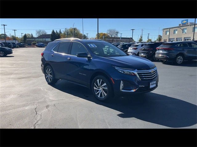 2023 Chevrolet Equinox Premier photo 2