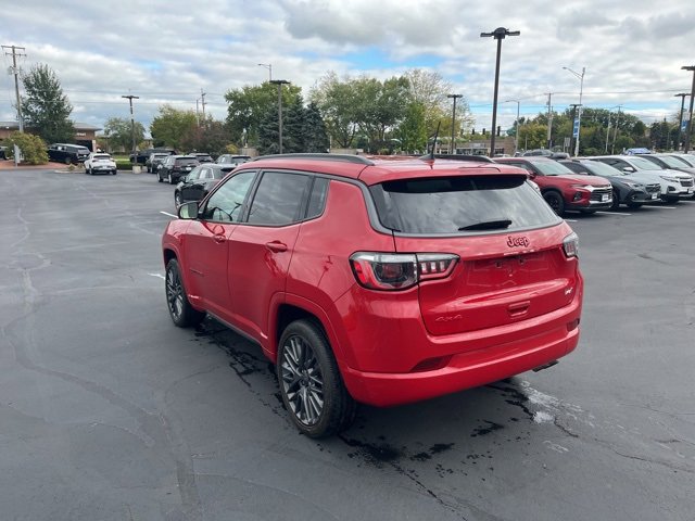 2022 Jeep Compass Limited photo 2