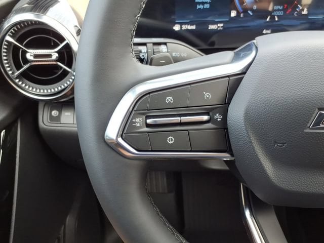 2027 Chevrolet Equinox ACTIV - Photo 13