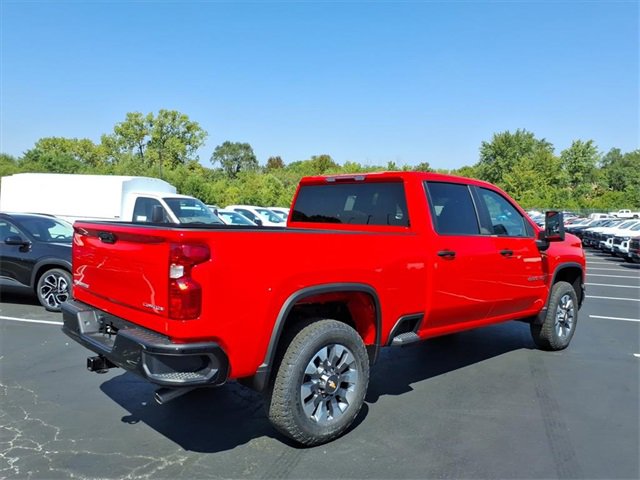 2026 Chevrolet Silverado 2500HD Custom photo 3