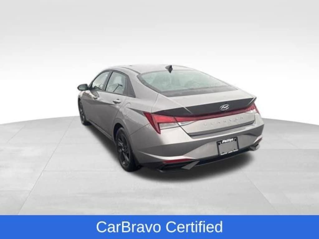 Used 2023 Hyundai Elantra SEL Sedan