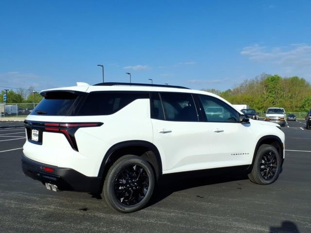 New 2026 Chevrolet Traverse LT SUV