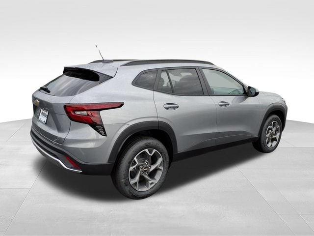 2026 Chevrolet Trax LT - Photo 3