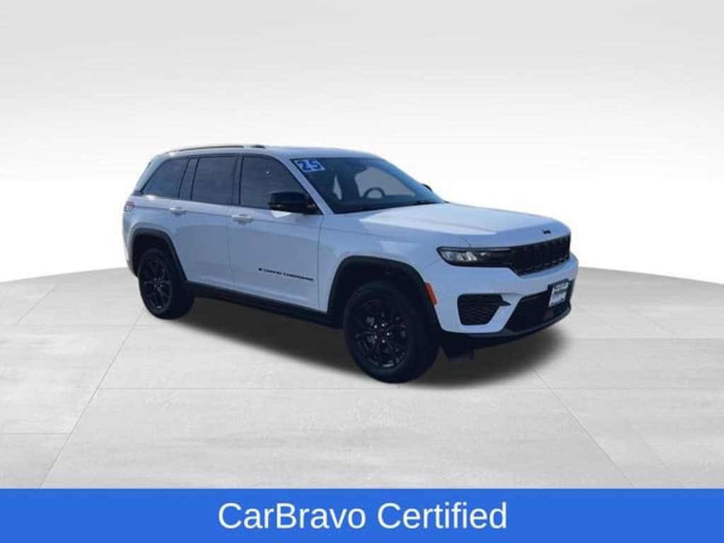 Used 2025 Jeep Grand Cherokee Altitude X 4x4 SUV
