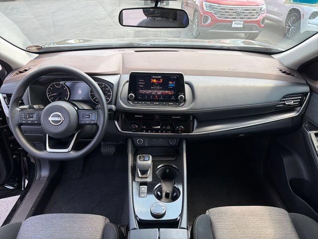 2022 Nissan Rogue SV - Photo 12