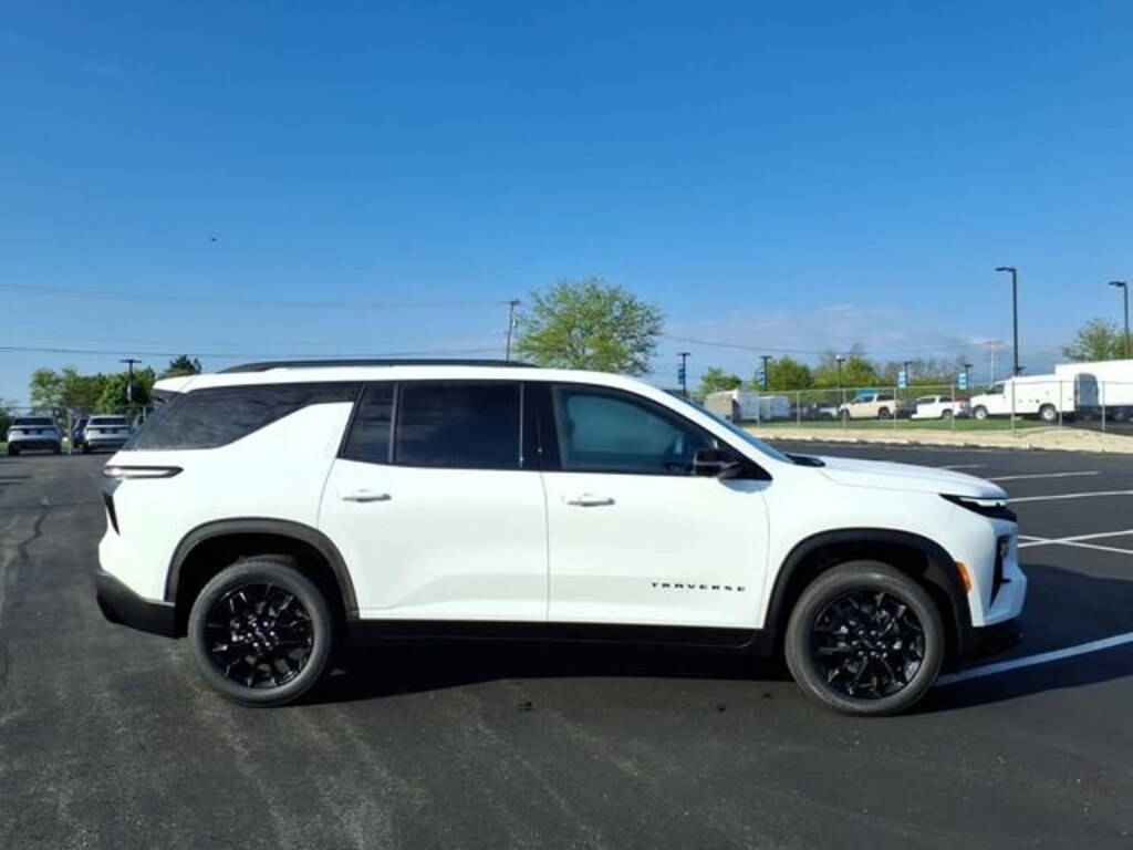 New 2026 Chevrolet Traverse LT SUV