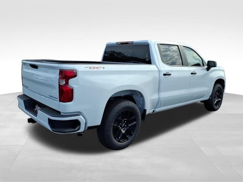 New 2026 Chevrolet Silverado 1500 Custom Truck