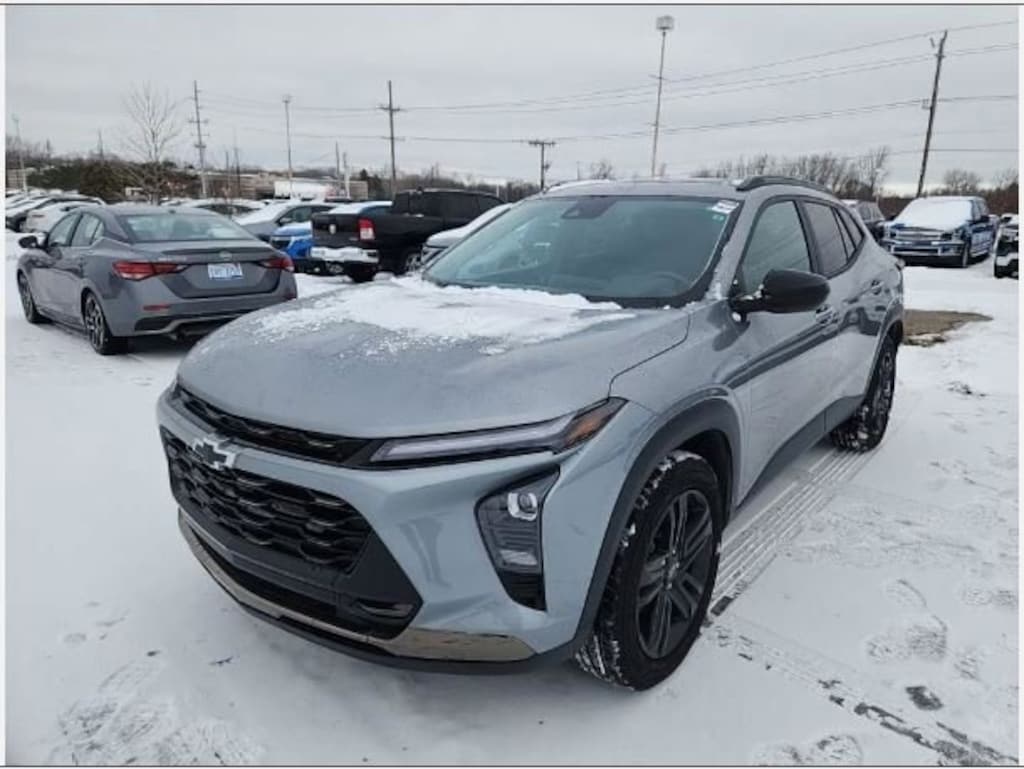 Used 2024 Chevrolet Trax Activ SUV