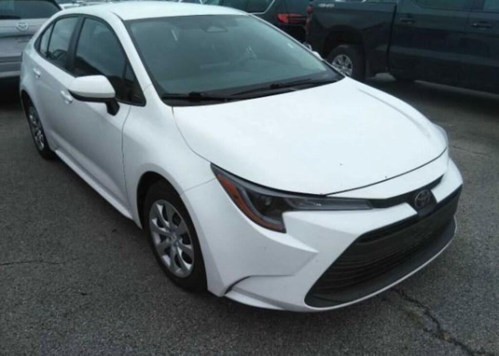 Used 2024 Toyota Corolla LE
