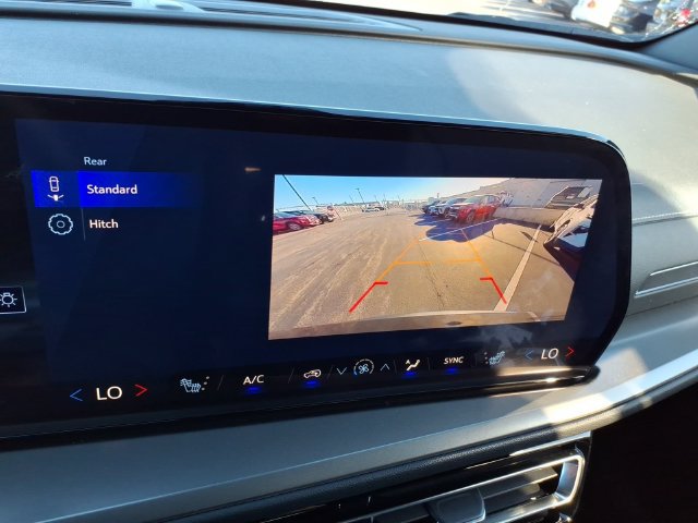 2027 Chevrolet Traverse LT - Photo 14