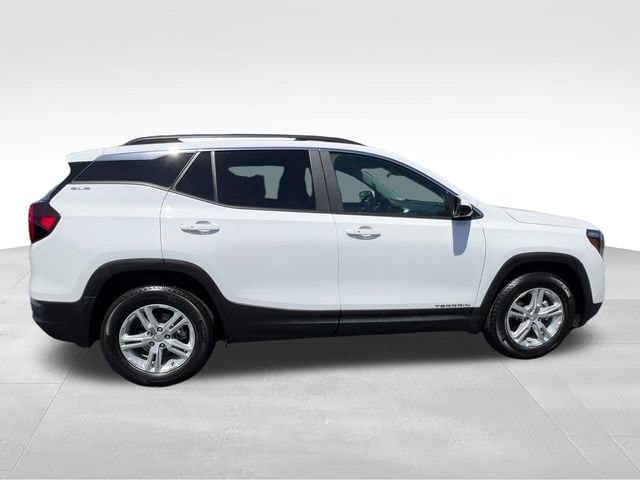 2023 GMC Terrain SLE - Photo 7