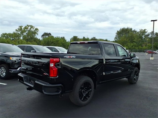 2026 Chevrolet Silverado 1500 RST photo 3