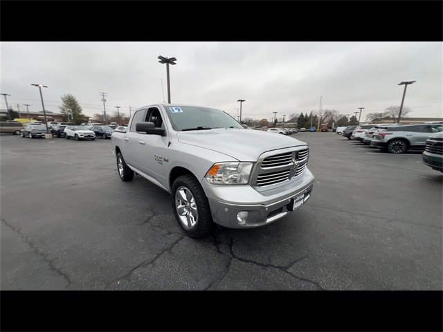 2019 Ram 1500 Classic Big Horn photo 2