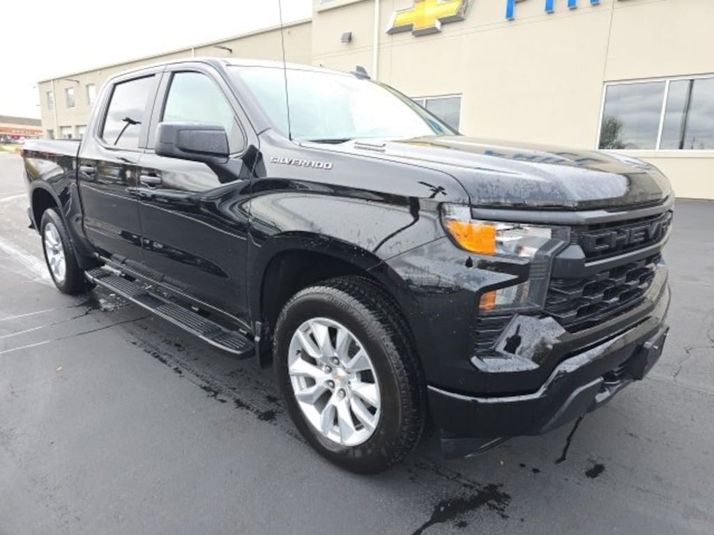Used 2025 Chevrolet Silverado 1500 Custom Truck