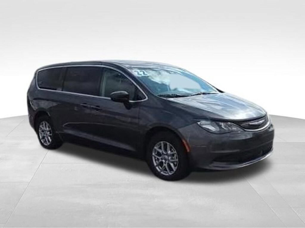 Used 2022 Chrysler Voyager LX