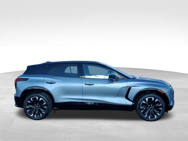 2025 Chevrolet Blazer EV RS - Photo 2