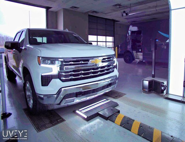 2023 Chevrolet Silverado 1500 LTZ photo 4