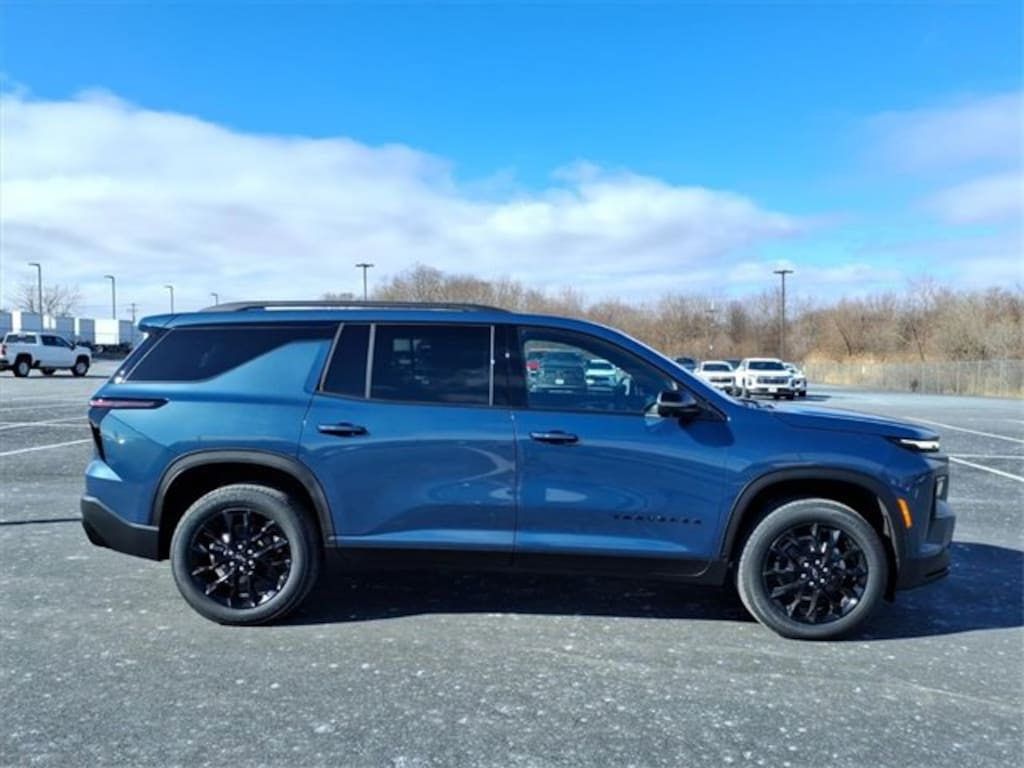 New 2026 Chevrolet Traverse LT SUV